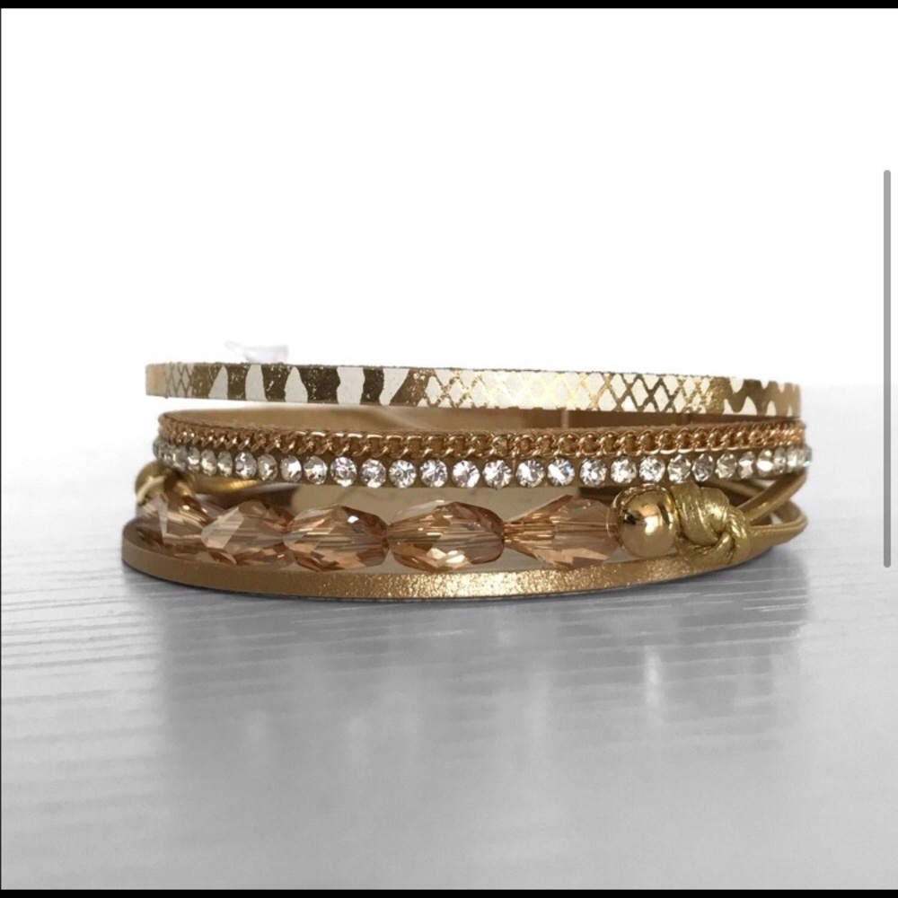 Magnetic glass bead layered strap women’s celeb style bracelet - Picture 2 of 5